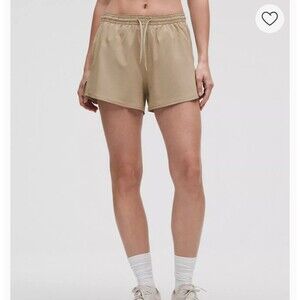 Lululemon Soft Ambitions High Rise Short 4" Trench Size 4 Softstream